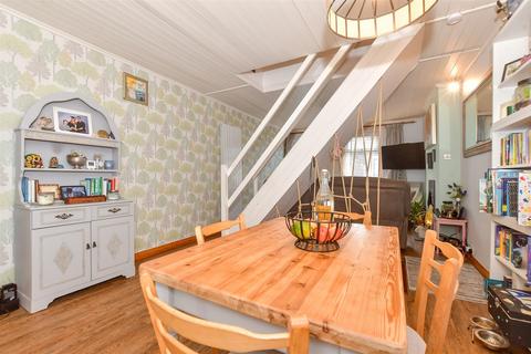 28 Chapel Road, St Lawrence, Ramsgate, CT11 0BS