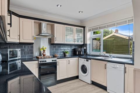 4 bedroom semi-detached house for sale, Manx Road, Warrington, WA4