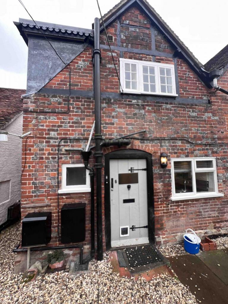 3 Bedroom Semi Detached Cottages available To Let