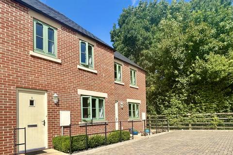 3 bedroom terraced house for sale, Harmer Close, Cirencester