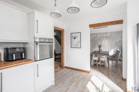 35 Baillie Avenue, Harthill, Shotts, ML7 5SY