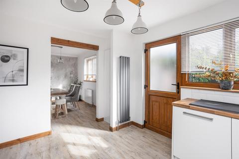 35 Baillie Avenue, Harthill, Shotts, ML7 5SY