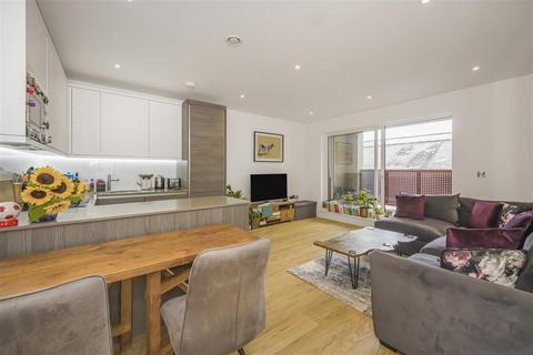 65, Bevan Court Tallack Road, London, E10 7FR
