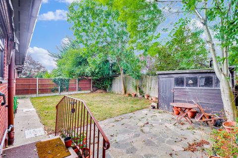 3 bedroom detached bungalow for sale, High Road, South Benfleet