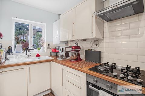 27 Bensham Lane, Croydon, CR0 2RU