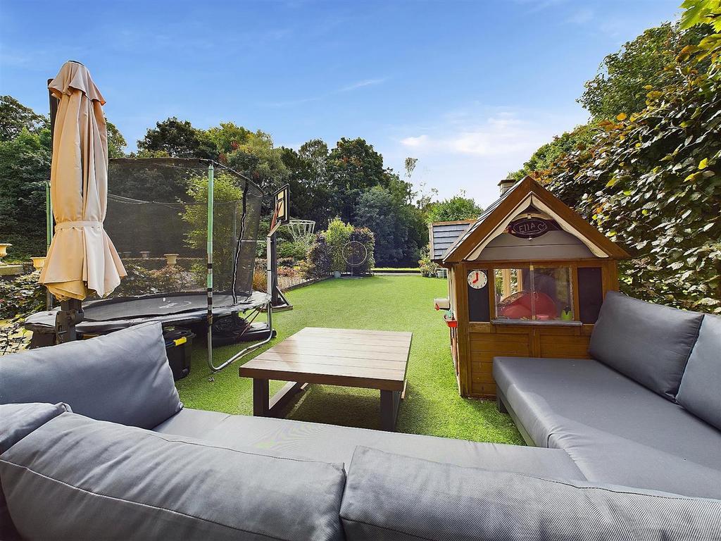 CAM02655 G0-PR0199-STILL002 alt.jpg