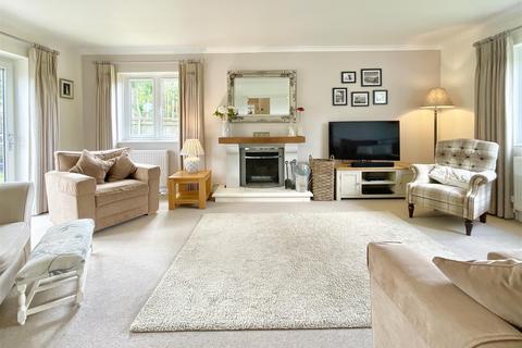 5 bedroom detached house for sale, Stratton, Cirencester