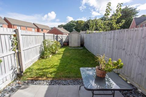 6 Collins Close, Langport, TA10 9FG