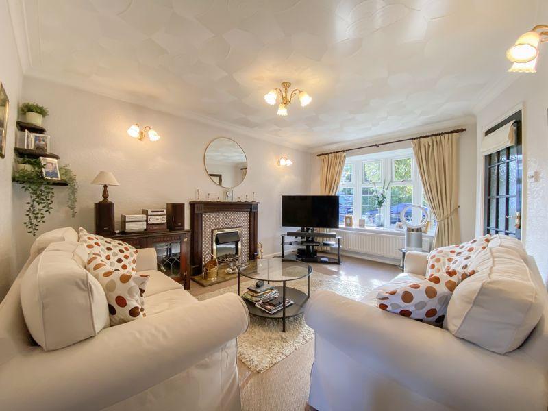Abbeyfield Road, Wolverhampton 3 bed detached house for sale £265,000