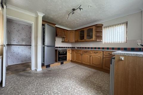 2 bedroom semi-detached bungalow for sale, Llangefni, Isle of Anglesey