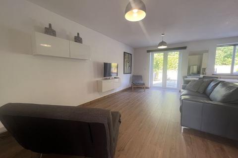 2 bedroom apartment to rent, Bangor, Gwynedd