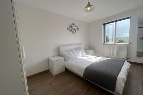 2 bedroom apartment to rent, Bangor, Gwynedd