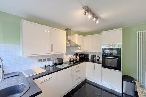 2 bedroom apartment for sale, Cottage Close, Burntwood, WS7 4YA