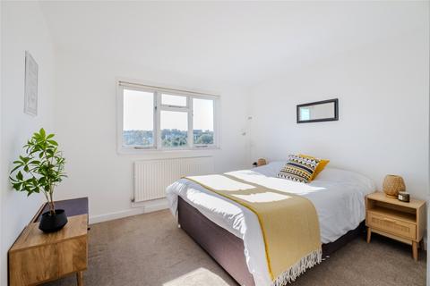 3 bedroom apartment for sale, Mount Nod Road, Lambeth SW16