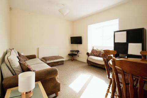 2 bedroom apartment to rent, Victoria Mews, Canton