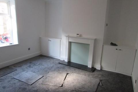 2 bedroom terraced house to rent, New Street Milnrow.