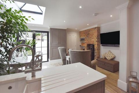 4 bedroom terraced house for sale, Adelaide Street, Stamford