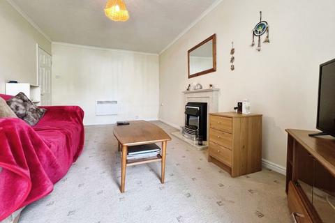 54 Alexandria Drive, Westhoughton, Bolton, BL5 3HF