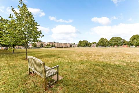 4 bedroom terraced house for sale, Whistler Avenue, Chichester, West Sussex, PO19