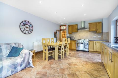 4 bedroom detached house for sale, Osborne Cottage, 5 High Street, Cleobury Mortimer, Kidderminster, Shropshire