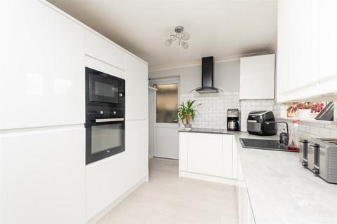 79a Burnell Avenue, Welling, DA16 3HP