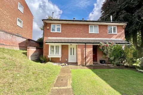 1 bedroom cluster house for sale, Moorland Gardens, Old Bedford Road Area, Luton, Bedfordshire, LU2 7QF