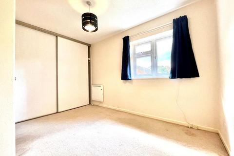 1 bedroom cluster house for sale, Moorland Gardens, Old Bedford Road Area, Luton, Bedfordshire, LU2 7QF