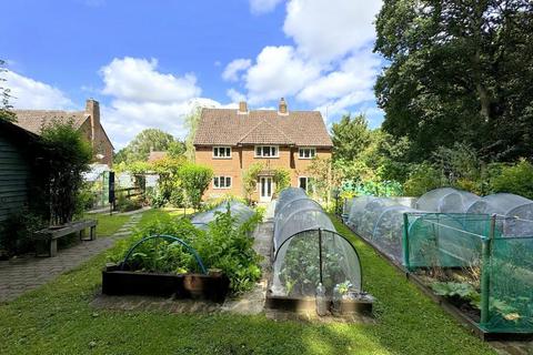 5 bedroom detached house for sale, Victoria Park, Great Cheverell, Devizes, Wiltshire, SN10 5TS