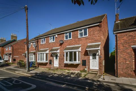 3 bedroom semi-detached house to rent, Finkle Street, Cottingham, East Yorkshire, HU16