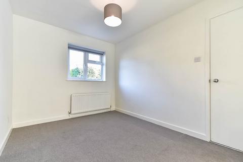 3 bedroom semi-detached house to rent, Finkle Street, Cottingham, East Yorkshire, HU16