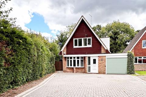 3 bedroom detached house for sale, Avenbury Close, Redditch