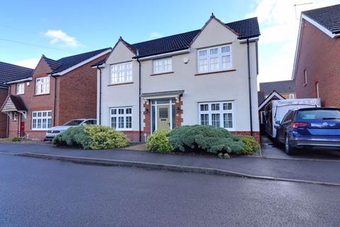 4 bedroom detached house for sale, Reed Drive, Stafford ST16