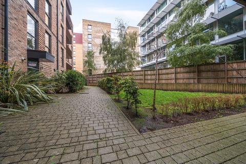 2 bedroom apartment for sale, River Rise Close, Rotherhithe, SE8