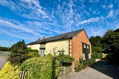 3 bedroom end of terrace house for sale, 5 Burderop Barns, Burderop, Chiseldon, Swindon SN4