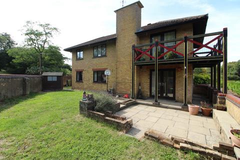 undefined, Staters Pound, Pennyland, Milton Keynes
