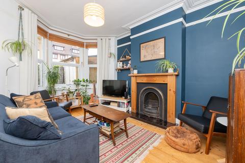 13 Grantham Road, Bristol, BS15 1JR