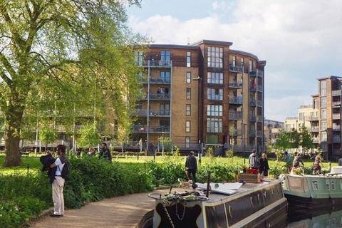 3 bedroom flat to rent, Hackney, London E5