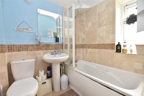 3 bedroom semi-detached house for sale, Oak Tree Walk, Leeds, West Yorkshire