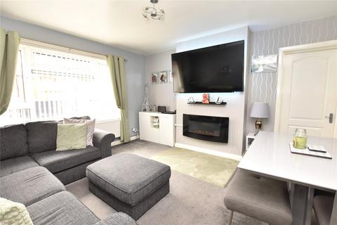 3 bedroom semi-detached house for sale, Oak Tree Walk, Leeds, West Yorkshire