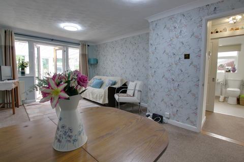 2 bedroom semi-detached bungalow for sale, Chalk Ridge, Clanfield