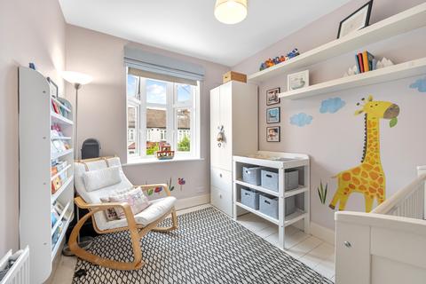 36 Meadow Close, London, SW20 9JB