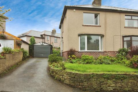 3 bedroom semi-detached house to rent, Lowther Lane, Colne BB8