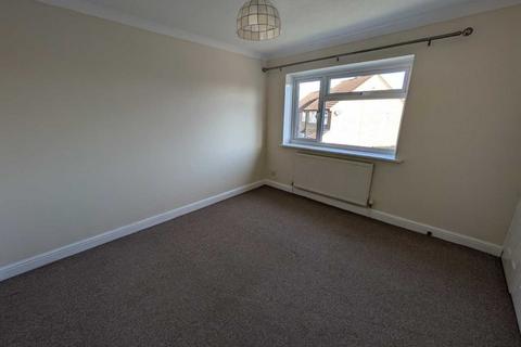 2 bedroom semi-detached house to rent, Windermere Gardens, Canterbury CT3