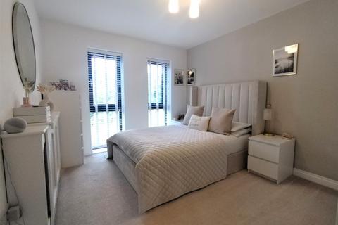 1 bedroom apartment for sale, Millers House, 4 Weavers Place, Marina, Swansea