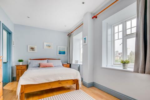 1 The Mount, New Malden, KT3 4HU