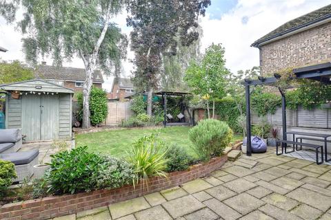 3 bedroom detached house for sale, Leslie Crescent, St. Michaels, Tenterden