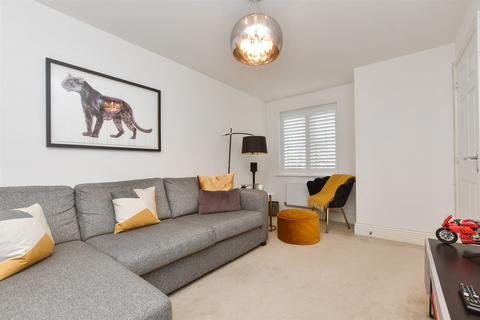 2 bedroom end of terrace house for sale, Campbell Grove, Horley, Surrey