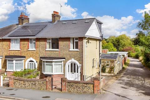 4 bedroom end of terrace house for sale, High Street, Wickford, Essex