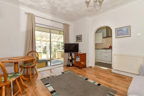 4 bedroom end of terrace house for sale, High Street, Wickford, Essex