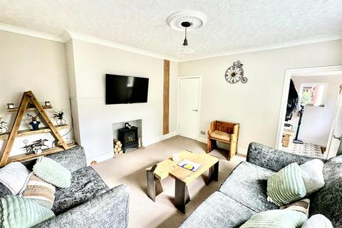 15 Green Lane, Oldham, OL8 3AY